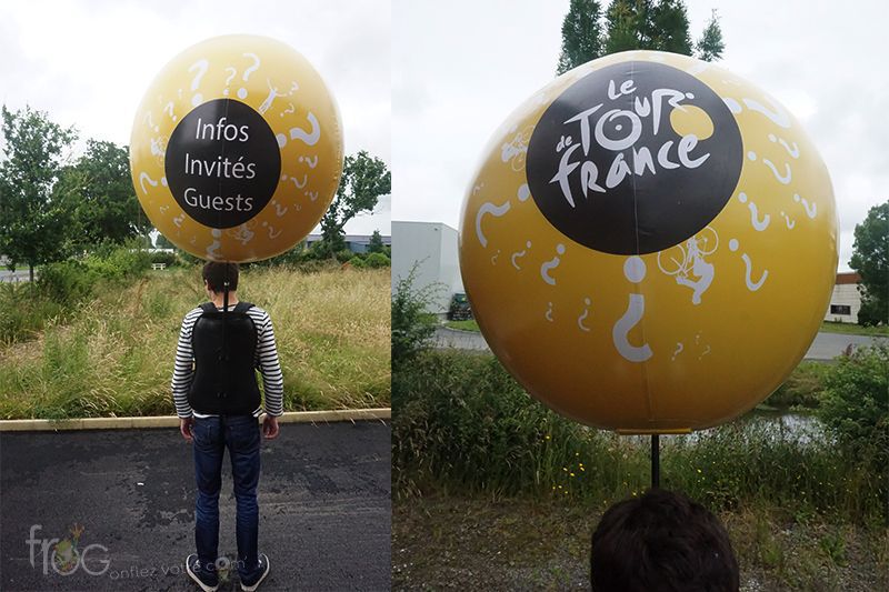 Une plv gonflable en forme de ballon pour le passage du tour de France dans la Manche (Granville)